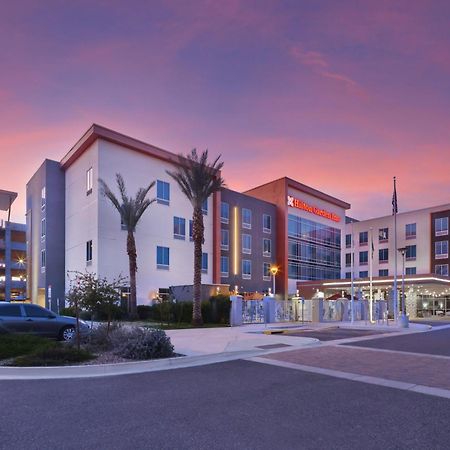 Hilton Garden Inn Chandler Downtown Bagian luar foto