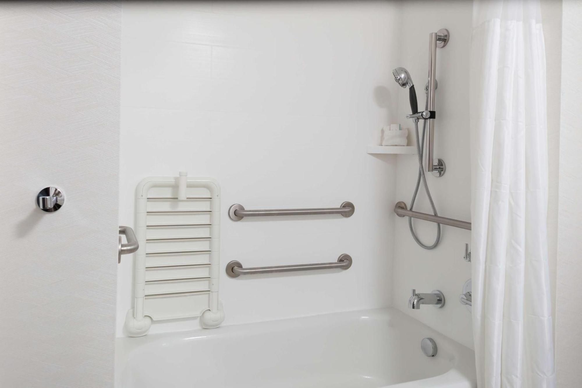 Hilton Garden Inn Chandler Downtown Bagian luar foto