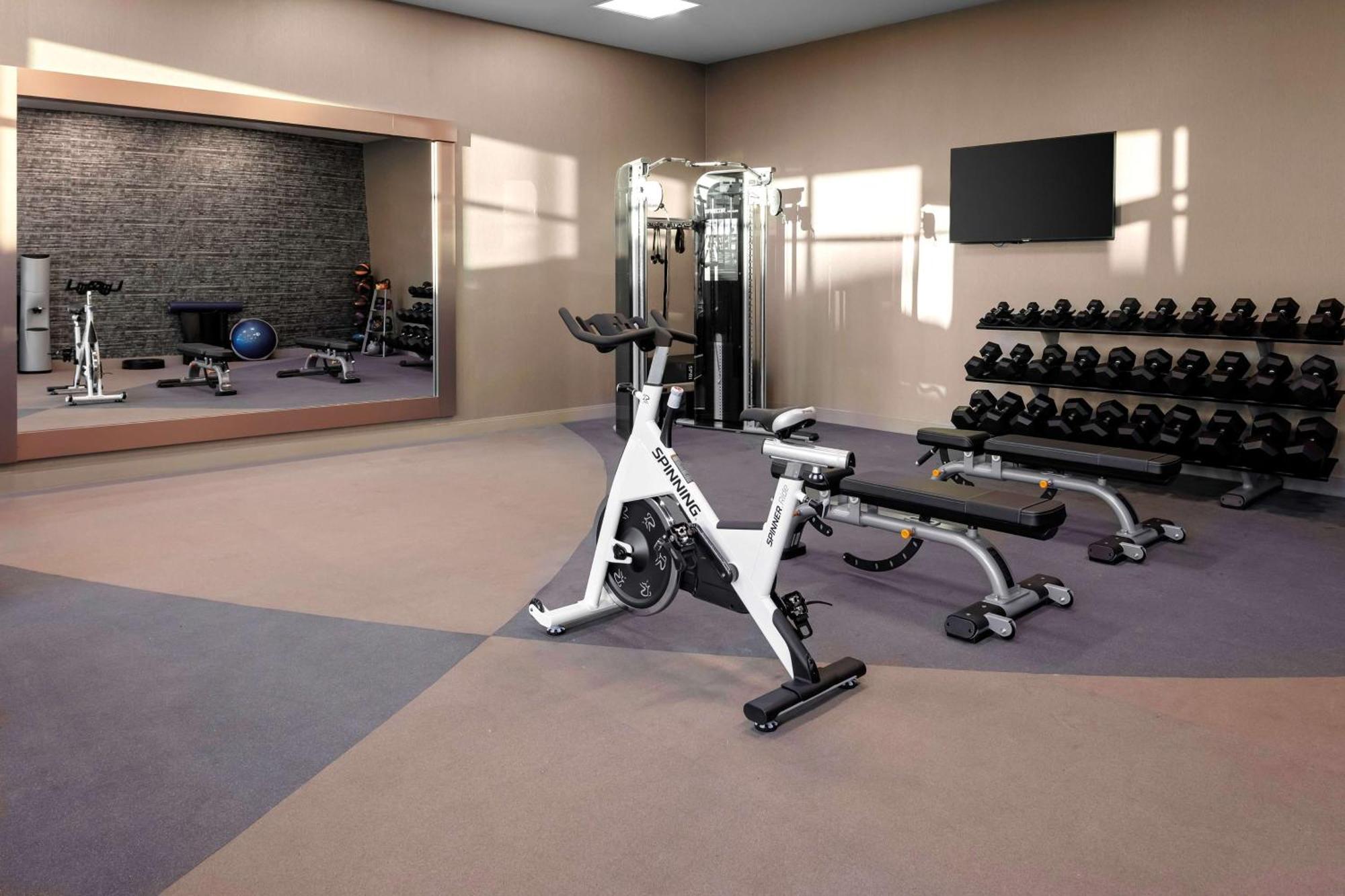 Hilton Garden Inn Chandler Downtown Bagian luar foto