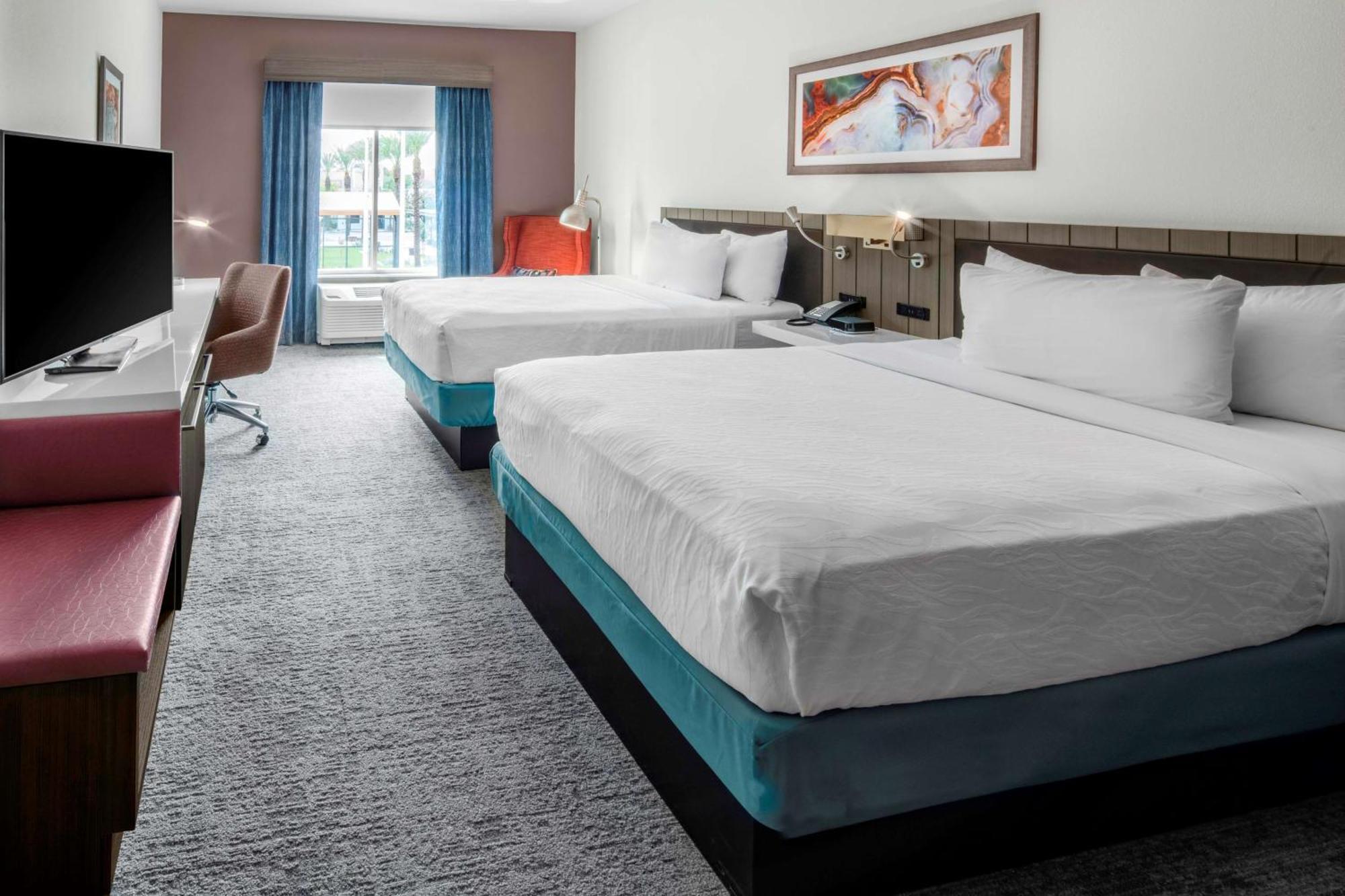 Hilton Garden Inn Chandler Downtown Bagian luar foto